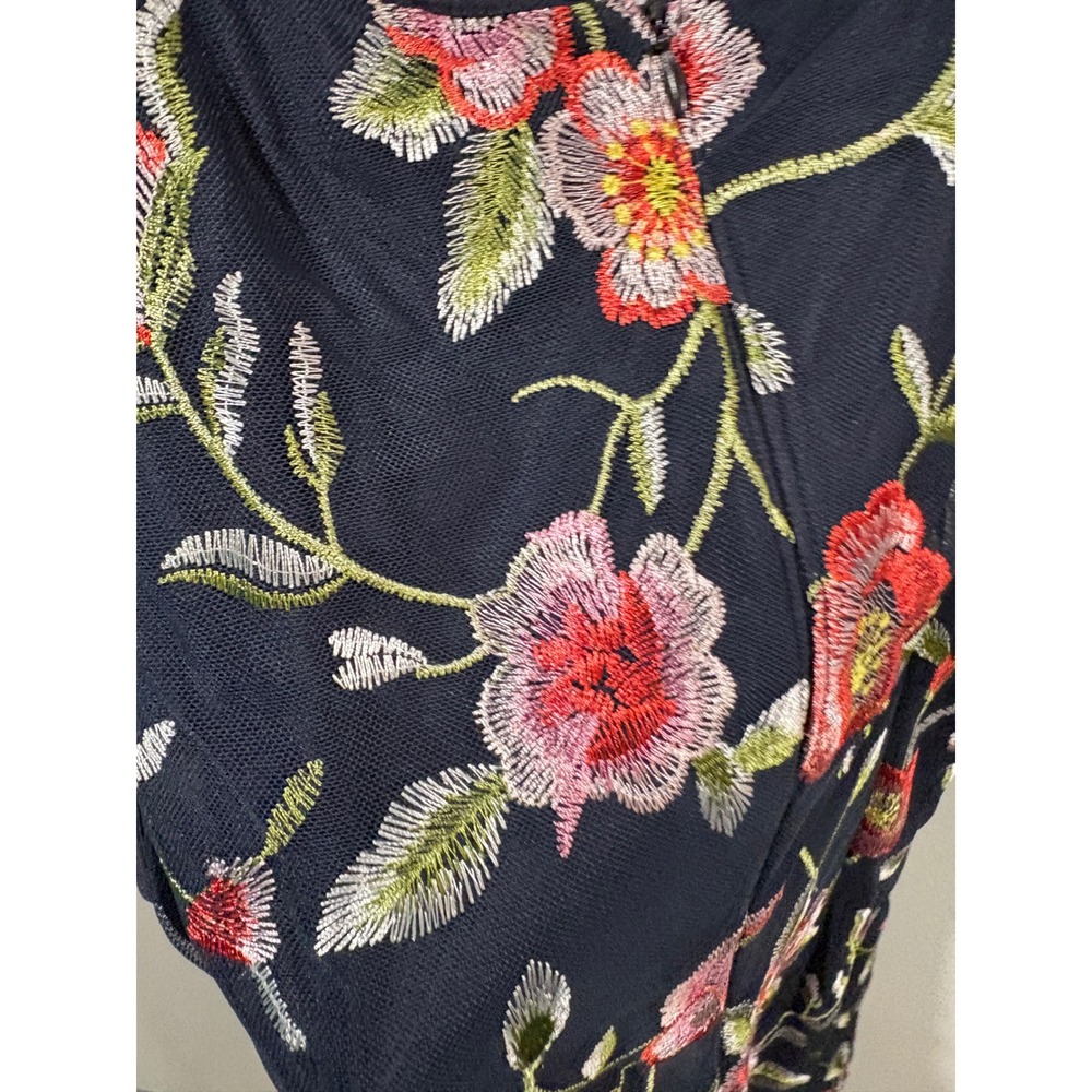 Jessica Howard Navy Blue Floral Embroidered Mesh Shift Dress Size 8P Sleeveless - Picture 5 of 9